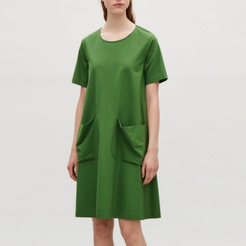 COS size M Short Sleeve Dress. Cotton Knit in NEW condition